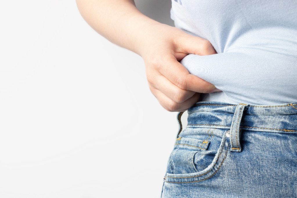 왜 나이가 들수록 배가 더 쉽게 찔까